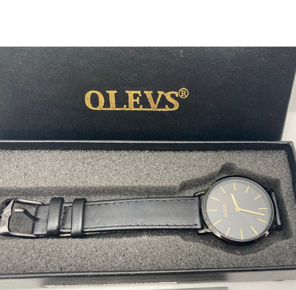 OLEVS Unisex Minimalist Watch 33mm New Battery - WR 30m - Adjustable Leather